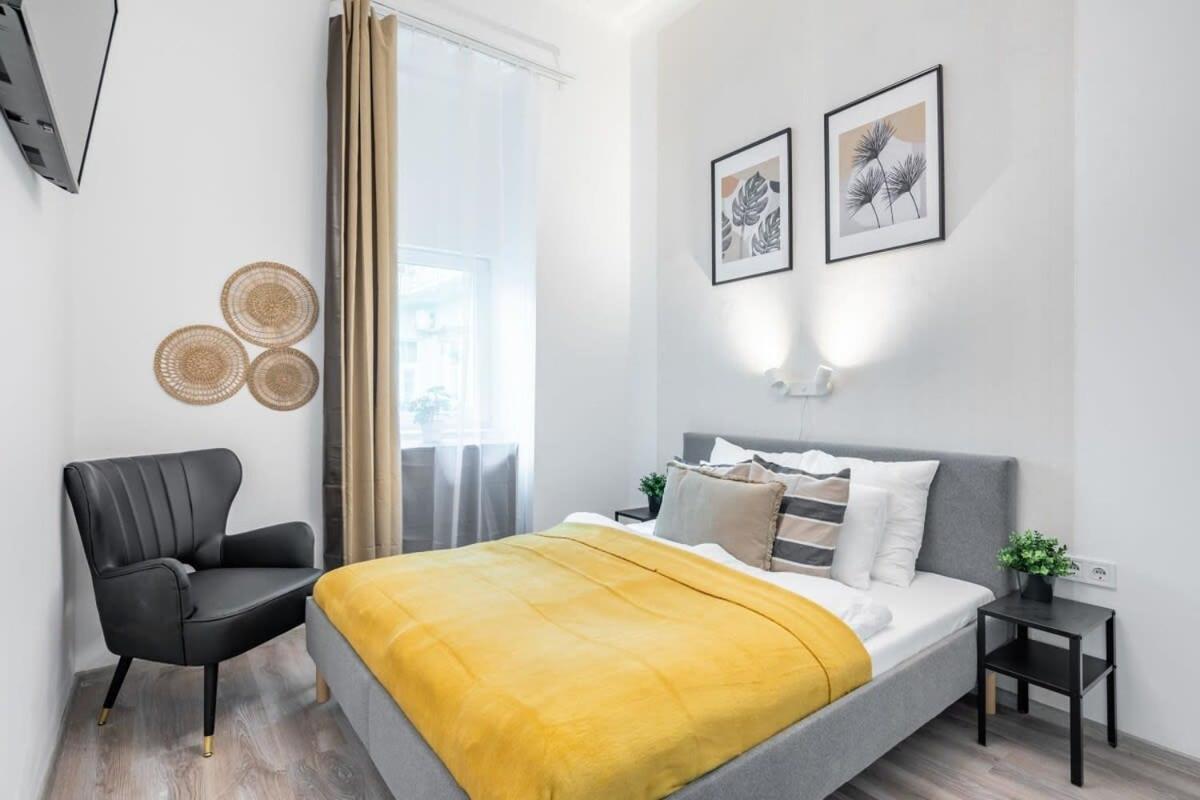 Ultra Apartman *