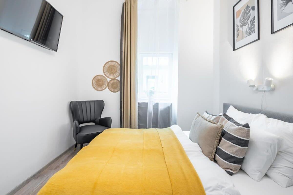 Ultra Apartman *